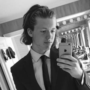 Meet your Posher, Joshua